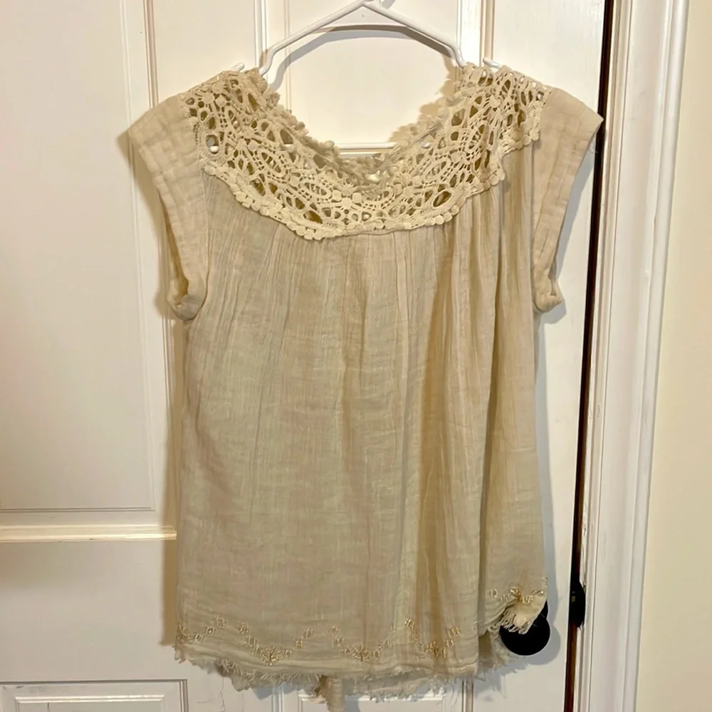 Floreat top - Picture 2 of 3